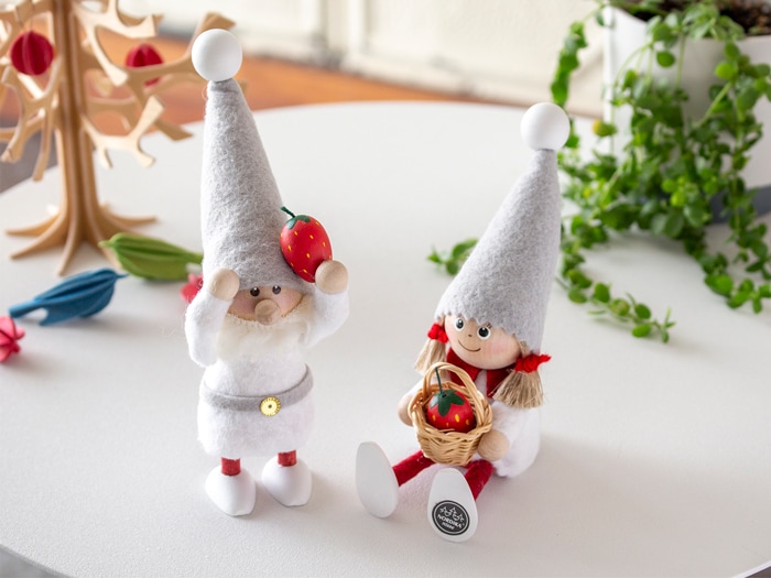ノルディカニッセ 2026 新作 いちごが落ちてきたサンタ サイレントナイトシリーズ NORDIKA nisse クリスマス 雑貨 木製 人形 北欧