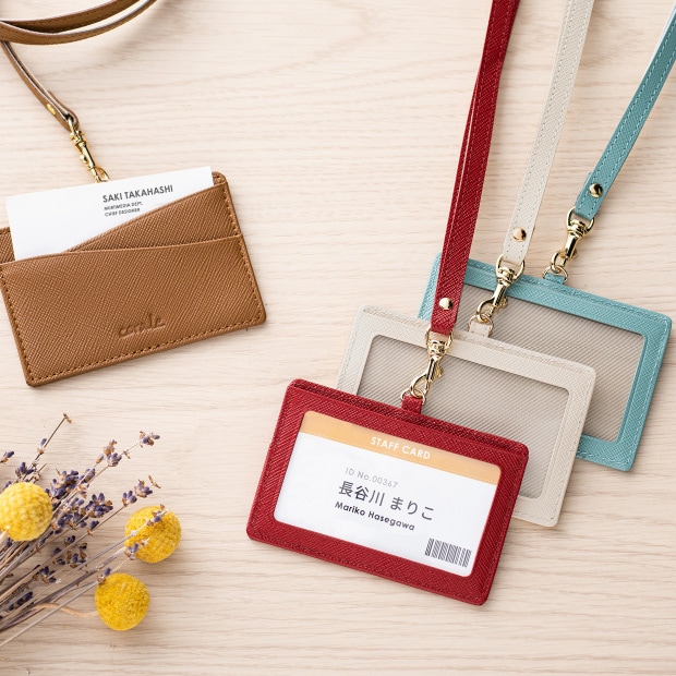 IDケース IDカードホルダー レディース 本革 革 ネックストラップ付き ヨコ型 プリズムレザー おしゃれ corale コラーレ