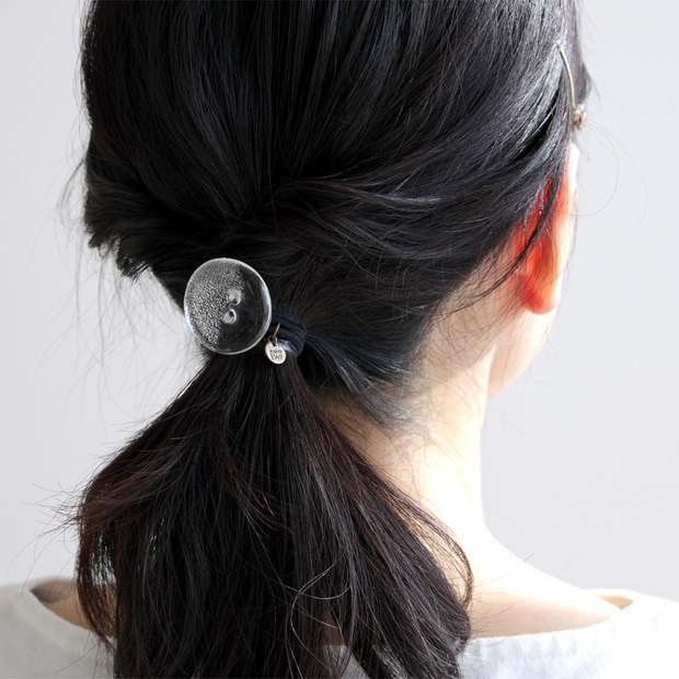 ハリオ ヘアゴム ミスト 円形 丸型 ガラス製 HARIO Lampwork Factory 手作り 日本製 ヘアアクセサリー 大人っぽい レディース