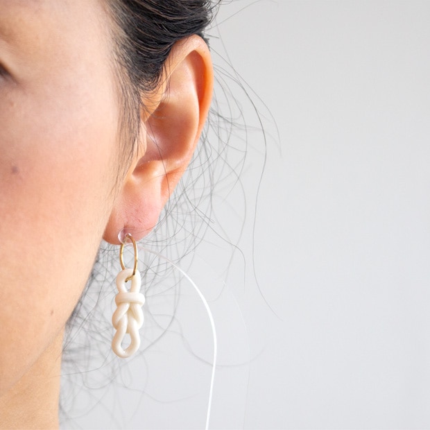 Anne Black アンヌ・ブラック ピアス knots フープピアス ラージ