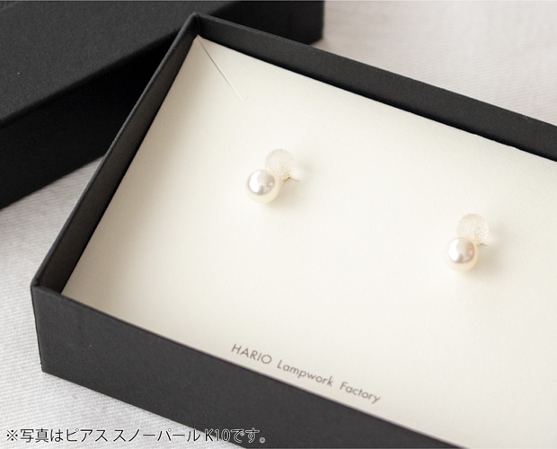 ハリオ ピアス レイ K10 シェル あこや貝 ガラス製 HARIO Lampwork Factory 手作り 日本製 10金