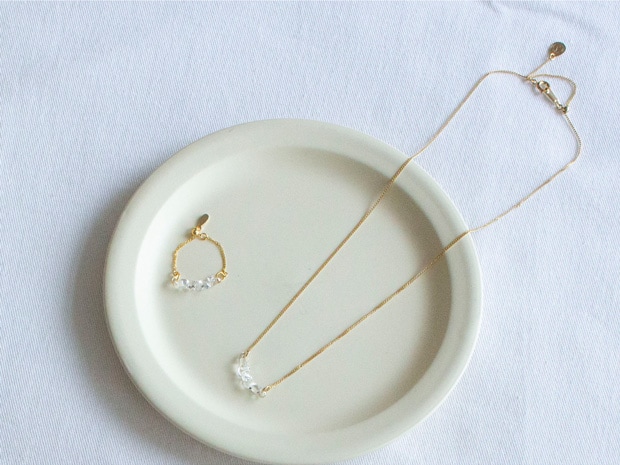 ハリオ ネックレス カラム