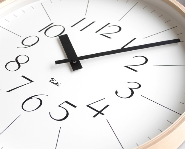 掛け時計 レムノス LEMNOS リキクロック RIKI CLOCK 文字 小 木製 プライウッド 壁掛け時計 ステップムーブメント 秒針なし WR-0312L