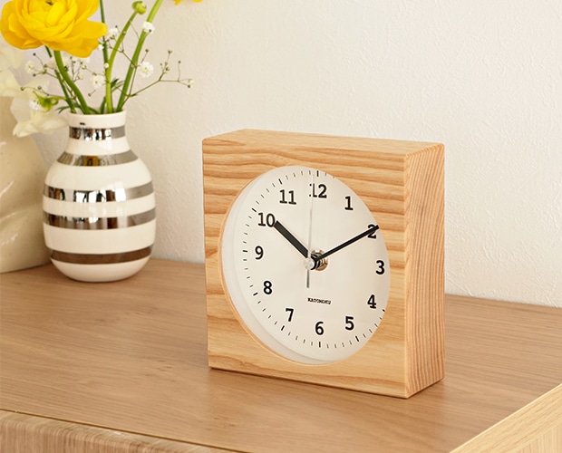 加藤木工 カトモク KATOMOKU Dual use clock 4 ブラウン 掛け＆置き時計 電波時計 置き時計 壁掛け スクエア 四角 スイープムーブメント