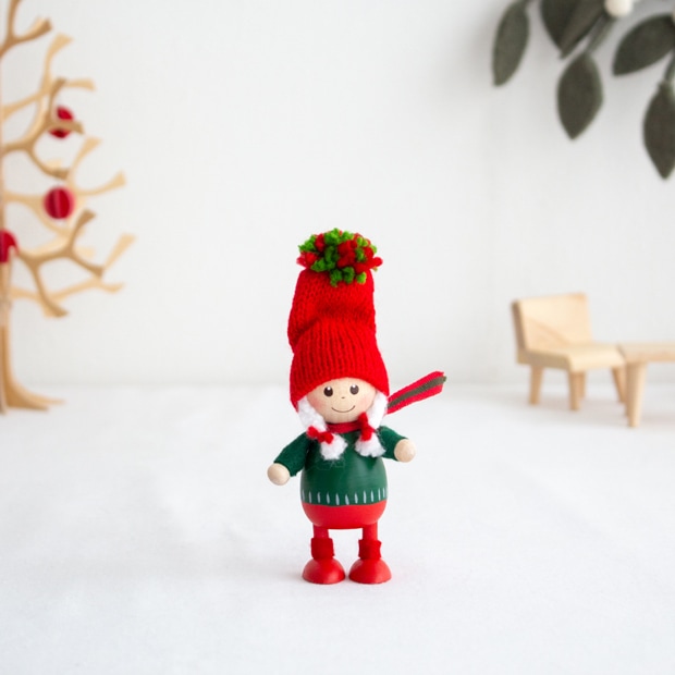 ノルディカニッセ 2023 新作 ツインズ 緑のセーターの胴長の女の子 ニットシリーズ NORDIKA nisse クリスマス 雑貨 木製 人形 北欧 NRD120771