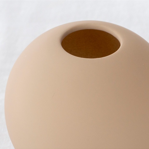 COOEE Design クーイーデザイン Ball Vase 10cm フラワーベース ボールベース 花びん 花器 北欧 磁器 【 日本正規代理店品 】