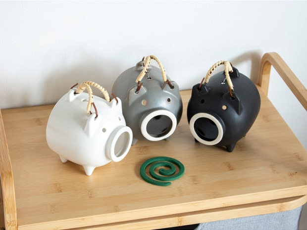 かもしか道具店 蚊遣りブタ こぶり 小さい かやりぶた 萬古焼 半磁器 日本製 蚊取り線香ミニ ホルダー 蚊取り線香入れ 蚊遣り 蚊やり