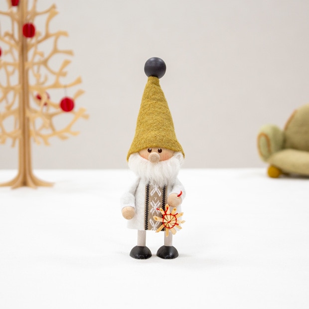 ノルディカニッセ 2024 新作 ストローオーナメントを持ったサンタ Jule Hygge NORDIKA nisse クリスマス 雑貨 木製 人形 北欧 NRD120801