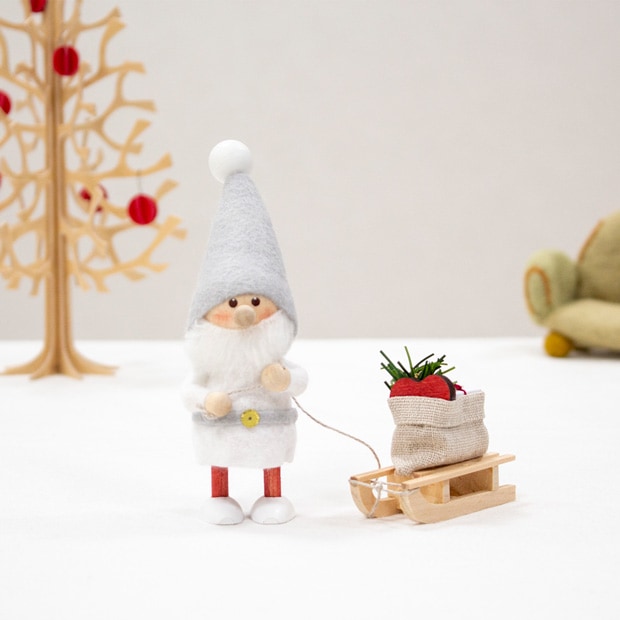 ノルディカニッセ 2024 新作 ハートを届けるサンタ ハートフル サイレントナイト NORDIKA nisse クリスマス 雑貨 木製 人形 北欧 NRD120810