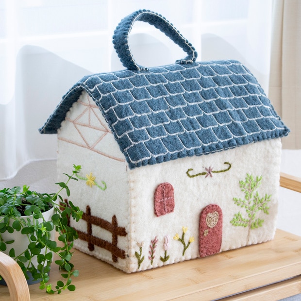 Gry&Sif ミニチュア ドールハウス 青い屋根 家 ミニチュアハウス フェルト 北欧 ハンドメイド フェアトレード グライアンドシフ