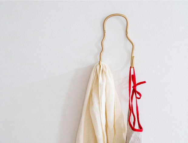 Ferm Living ファームリビング Curvature Double Hook カーバチュア ダブルフック ブラス ブラックブラス