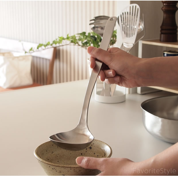 柳宗理デザイン レードル Mサイズ お玉 ステンレス