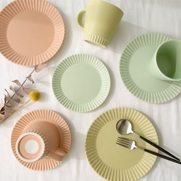 SAKUZAN ストライプ Stripe 丸皿 M 18.7cm プレート 作山窯 美濃焼 食器 取り皿 中皿 丸型 円形 日本製 和食器 手仕事 器 手作り 陶器