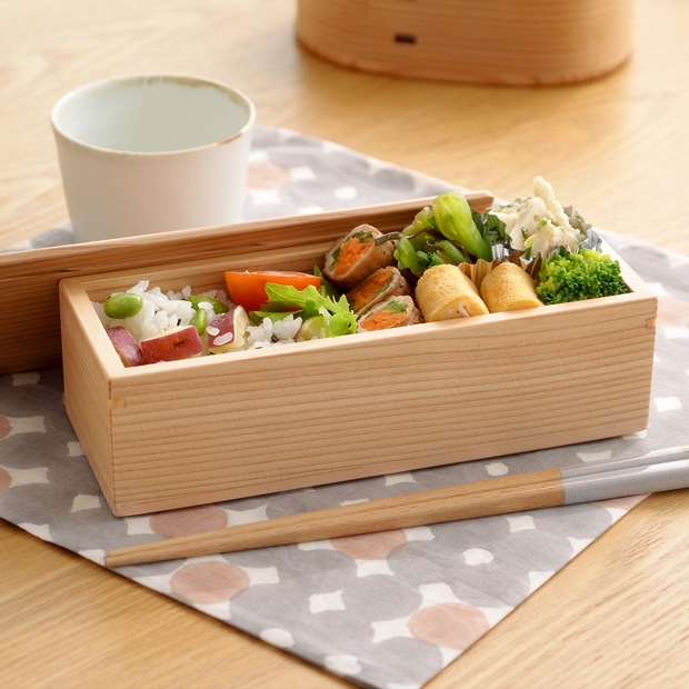 お弁当箱 木製 ちぎり弁当箱 一段 450ml 板蓋 りょうび庵 日本製 秋田杉 角型 秋田大館 ウレタン塗装 スリム 軽量