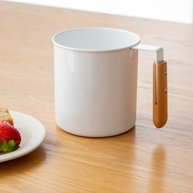 マグカップ L 500ml 琺瑯 ホーロー 持ち手 木 natural blanc ナチュラルブラン 高桑金属 白 ホワイト コップ 日本製