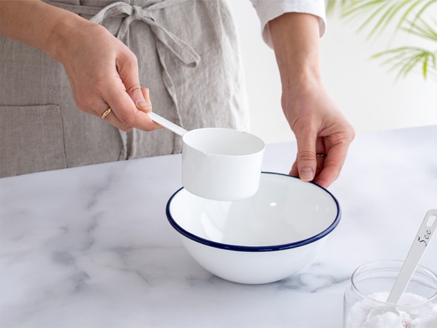 計量カップ ストレート型 200ml 琺瑯 ホーロー Blanc ブラン 高桑金属 白 ホワイト メジャーカップ キッチンツール 日本製