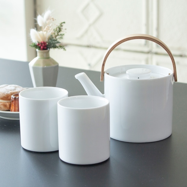 ティーポット＆ダブルウォールカップセット 陶器 白磁 茶こし付き おしゃれ ティーセット ペア 北欧風 セット 湯呑 食器 アフタヌーンティー ブラシ付きArrosoir スミス＆シュー smith＆hsu