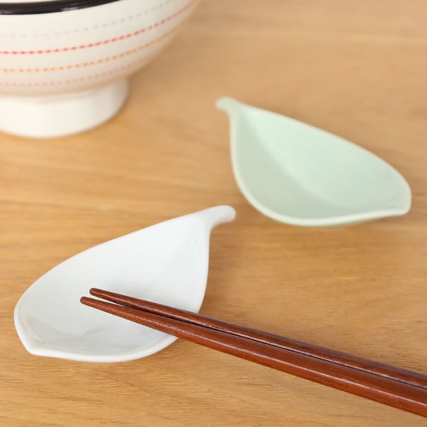白山陶器 HAKUSAN 箸置き 木の葉 波佐見焼