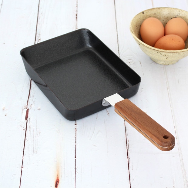 ambai 玉子焼 角 鉄製 卵2～3個用 IH対応 玉子焼き器 卵焼き器 焦げ付きにくい ファイバーライン加工 アンバイ 小泉誠 日本製