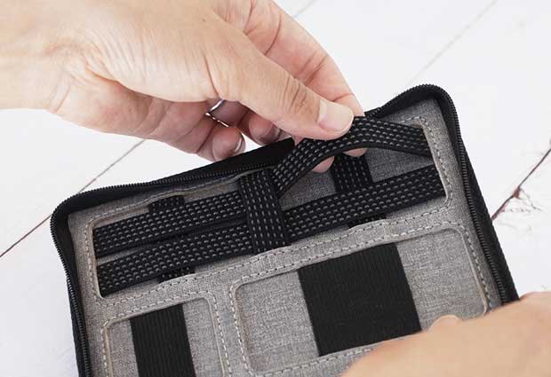 モバイルアクセサリー収納 ポーチ 万能ポーチ ガジェットケース 小物 収納 スマートフォンアクセサリーオーガナイザー M