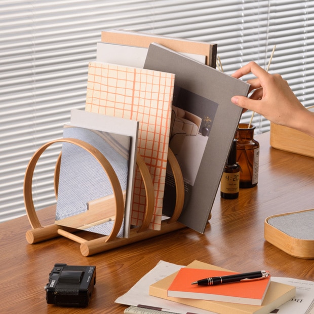 GUDEE ブックスタンド 本立て 本棚 卓上 収納 木製 竹 SPIRO Magazine Holder GudeeLife　GUDEE