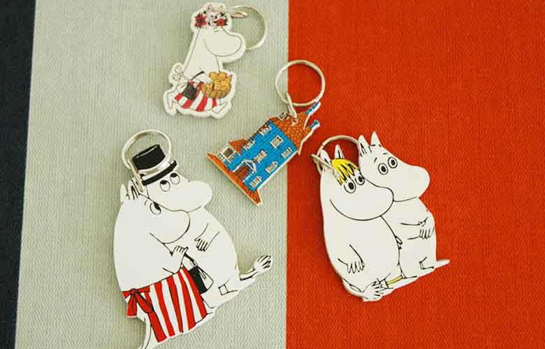 ムーミンとフローレン 白樺製キーリング APRILMAI(アプリルマイ）フィンランド MOOMIN WOODEN KEYRING  ムーミングッズ-little by little（リトルバイリトル）北欧雑貨のお店