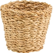 縦に編んでいるバスケット