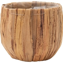 ナチュラルで底面が曲線のバスケット