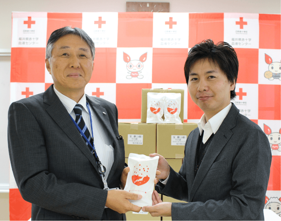 福井県赤十字血液センター様へ毎年恒例「米屋のおもち３個入り」を寄贈