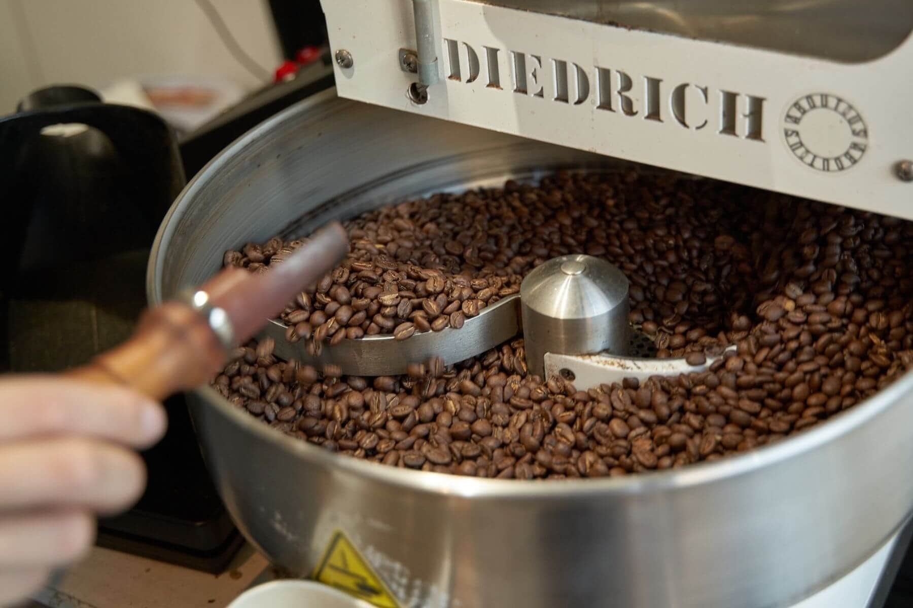 コーヒーの焙煎豆