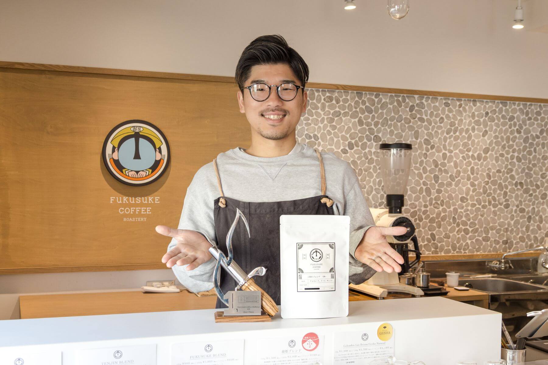 FUKUSUKE COFFEE焙煎士 榊