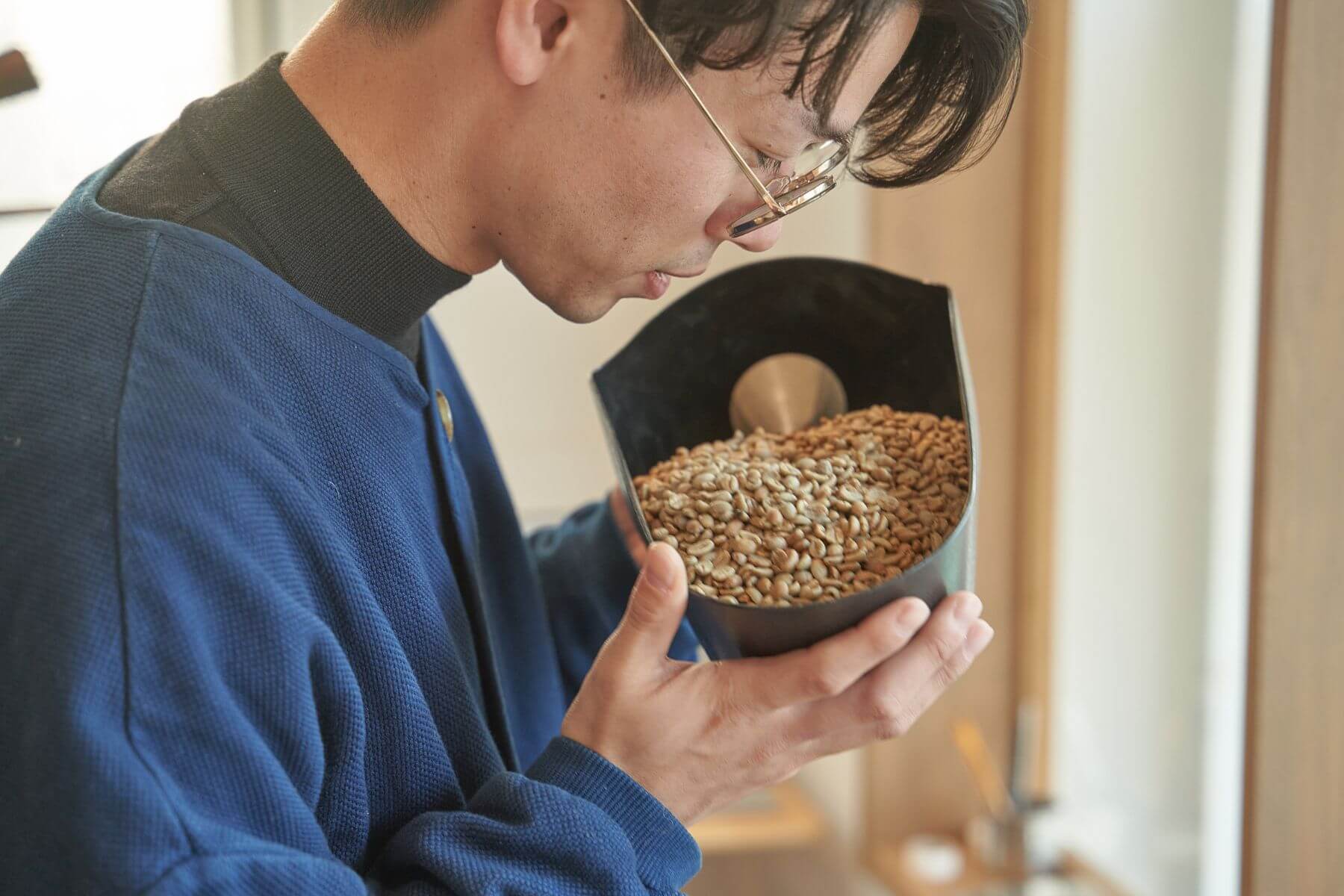 コーヒー生豆の選定