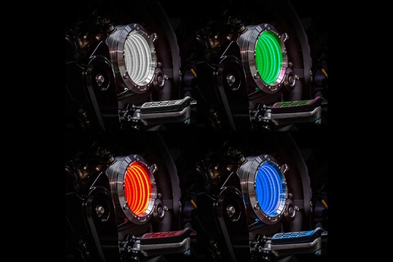 選べる4色のLEDカラーバリエーション（白・緑・赤・青）