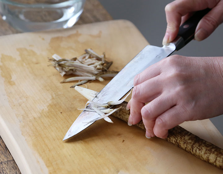 木屋 牛刀 200mm 日本橋木屋 包丁 日本橋 木屋 No.3 牛刀 200mm （鍔付・炭素鋼・黒強化木柄