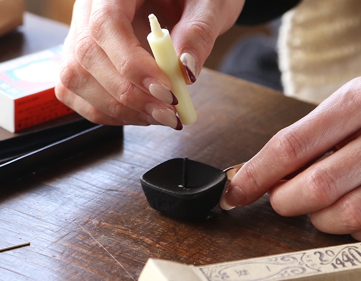 高澤ろうそく こま燭台 小 | メーカー別,た行,高澤商店 | がらんどう