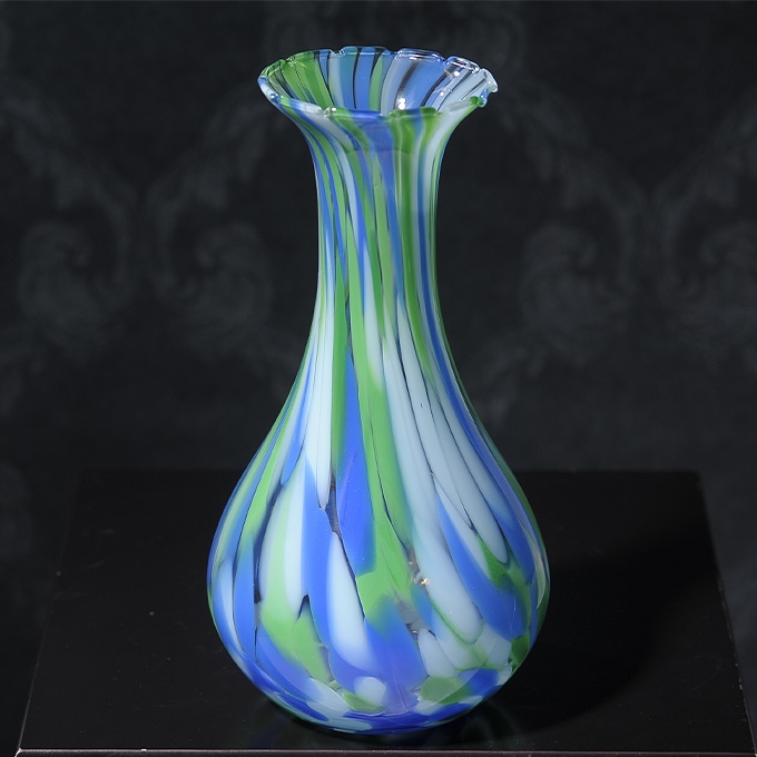 ガラス花瓶 日本製 津軽 フリル 海の青さ 高さ18cm 花瓶ガラス