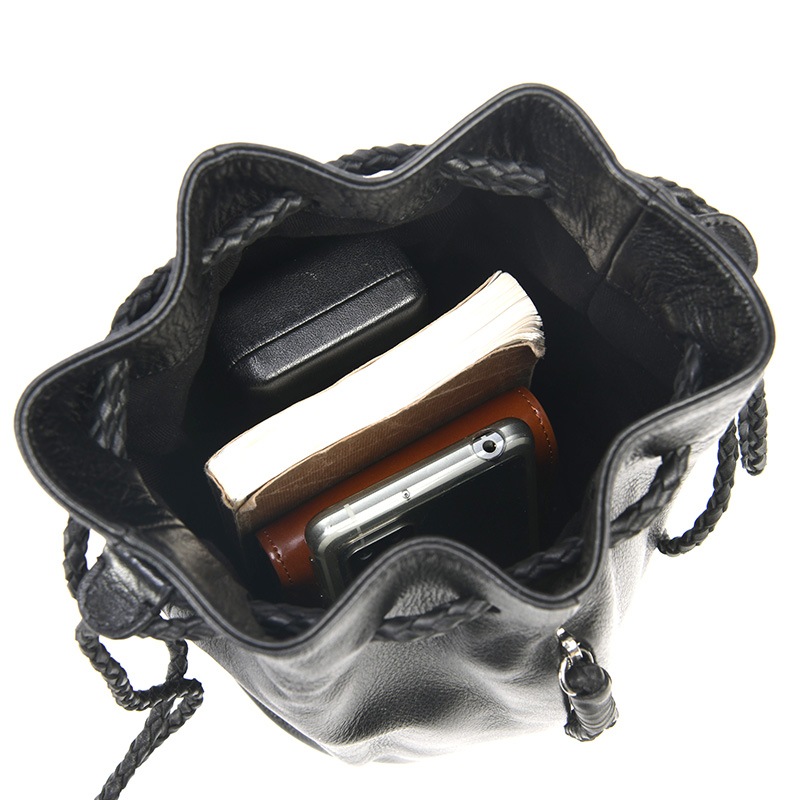 巾着 バッグ レザー Pid 本革 巾着バッグ nemus レザー巾着