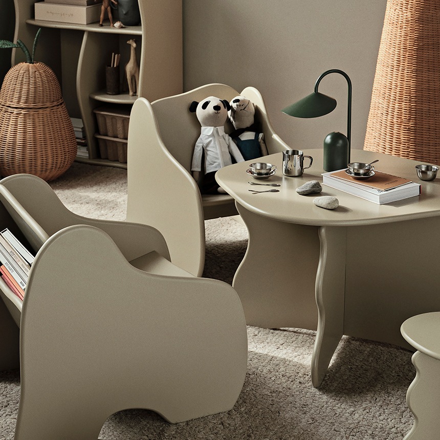 ferm LIVING ファームリビング Slope Table スロープテーブル キッズ