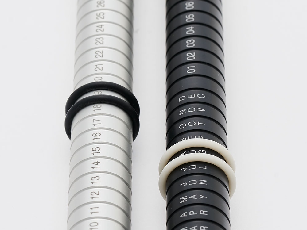 CALENBAR（カレンバー）シルバー・ブラック