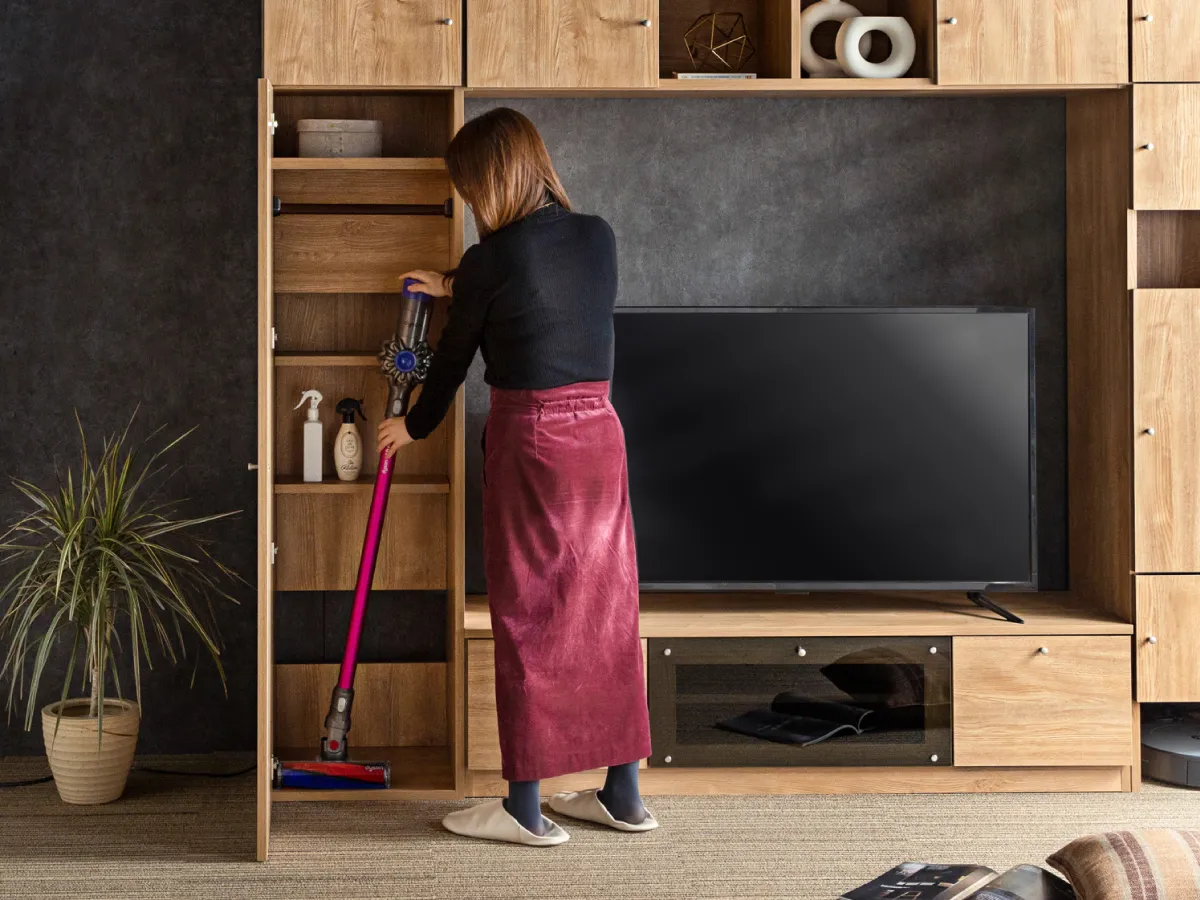 テレビ台 壁面収納 ハイタイプ 幅240cm 奥行き43cm 壁掛け風 収納 国産 テレビボード 日本製 大容量 最大65型対応 お掃除ロボット 掃除機
