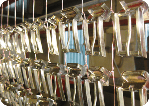 研磨終了後、メッキ加工