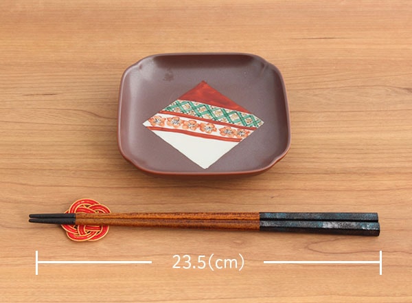 九谷美陶園 四寸角皿（吸坂手赤絵梅文）｜九谷焼のうつわ｜和