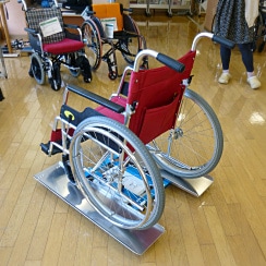 車椅子用体重計 ヘルスアシストHA-4J 【福祉発明品ショップ本店】