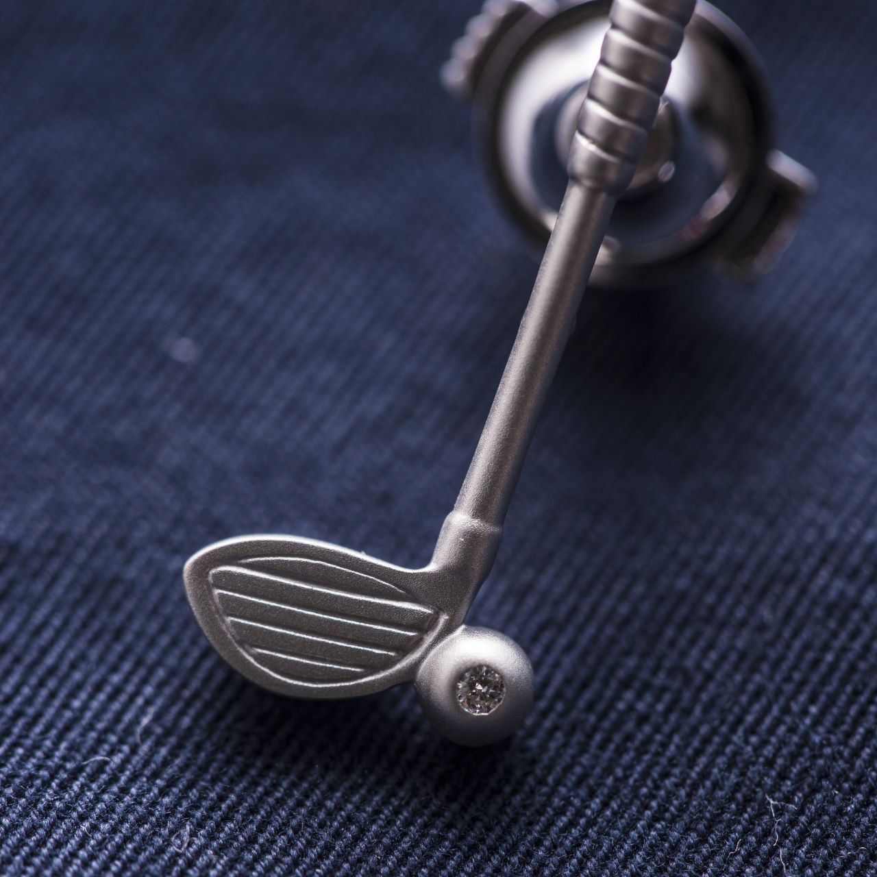 ダイヤ入り!! ゴルフクラブピンブローチ