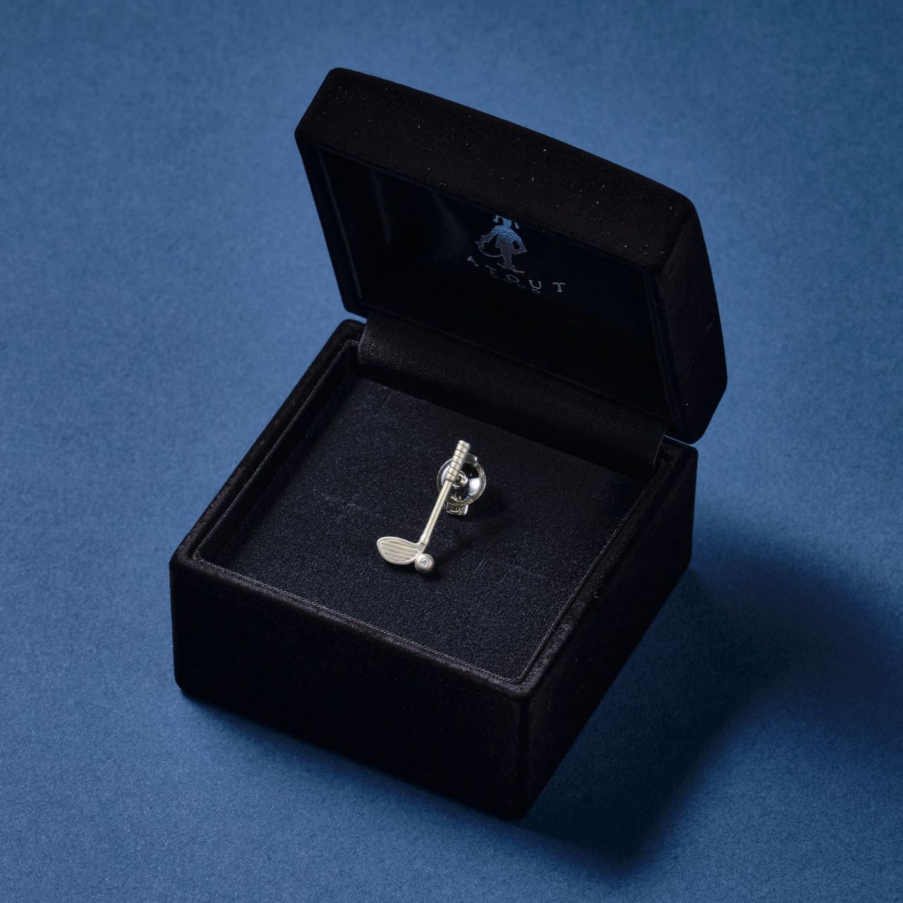 ダイヤ入り!! ゴルフクラブピンブローチ