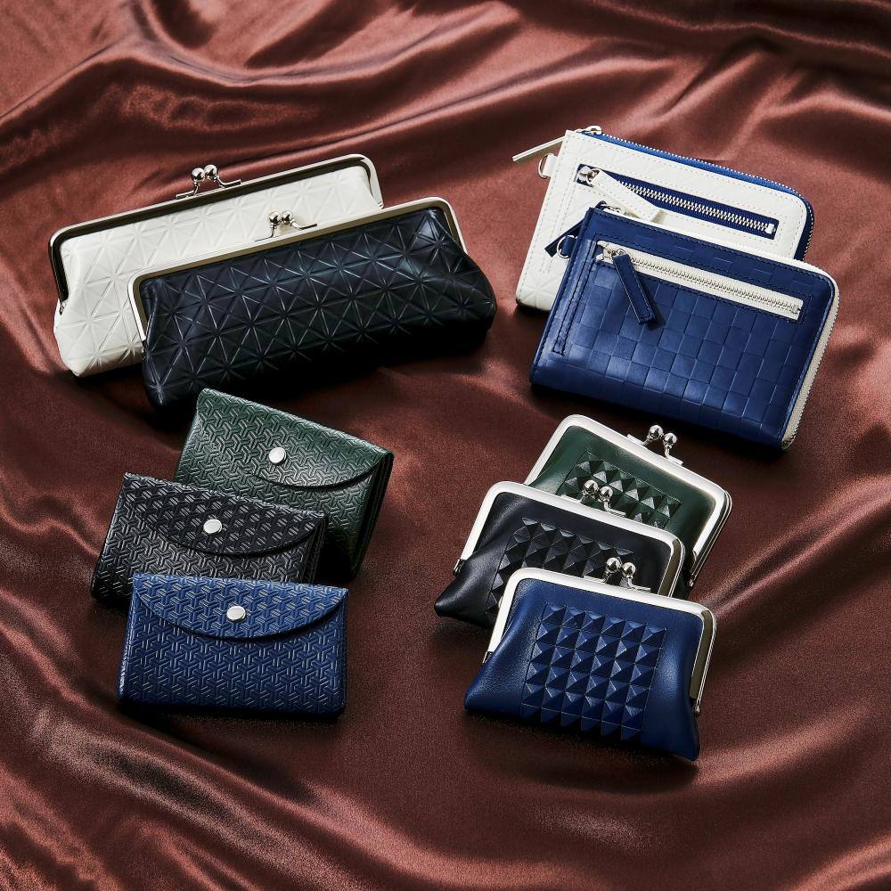 左上から本革ガマ口メガネケース、毘沙門天柄ミニ財布、テトラ型カードウォレット、大容量薄型財布