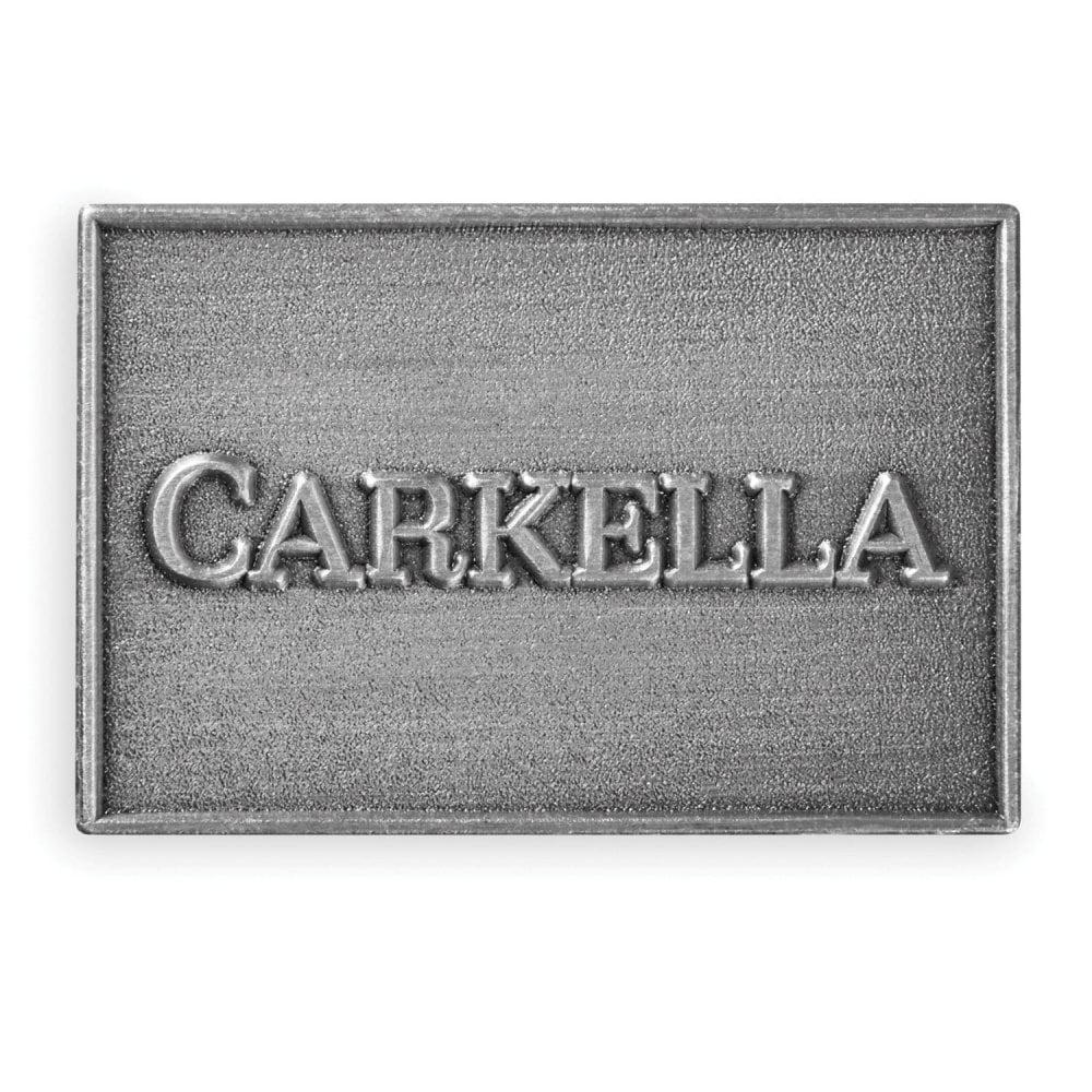 Carkellaのメタルエンブレムが付属