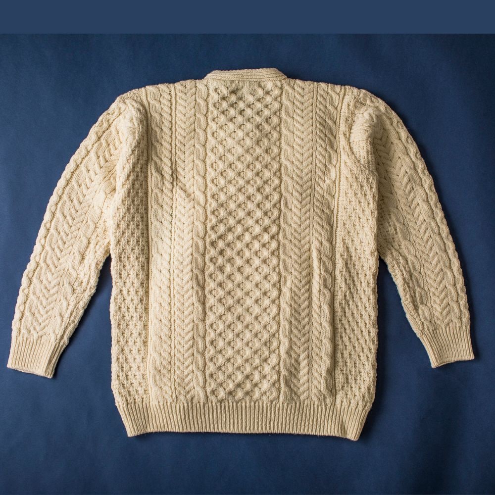 ＜Aran Woollen Mills＞フィッシャーマンVネックセーター＆ジップセーター