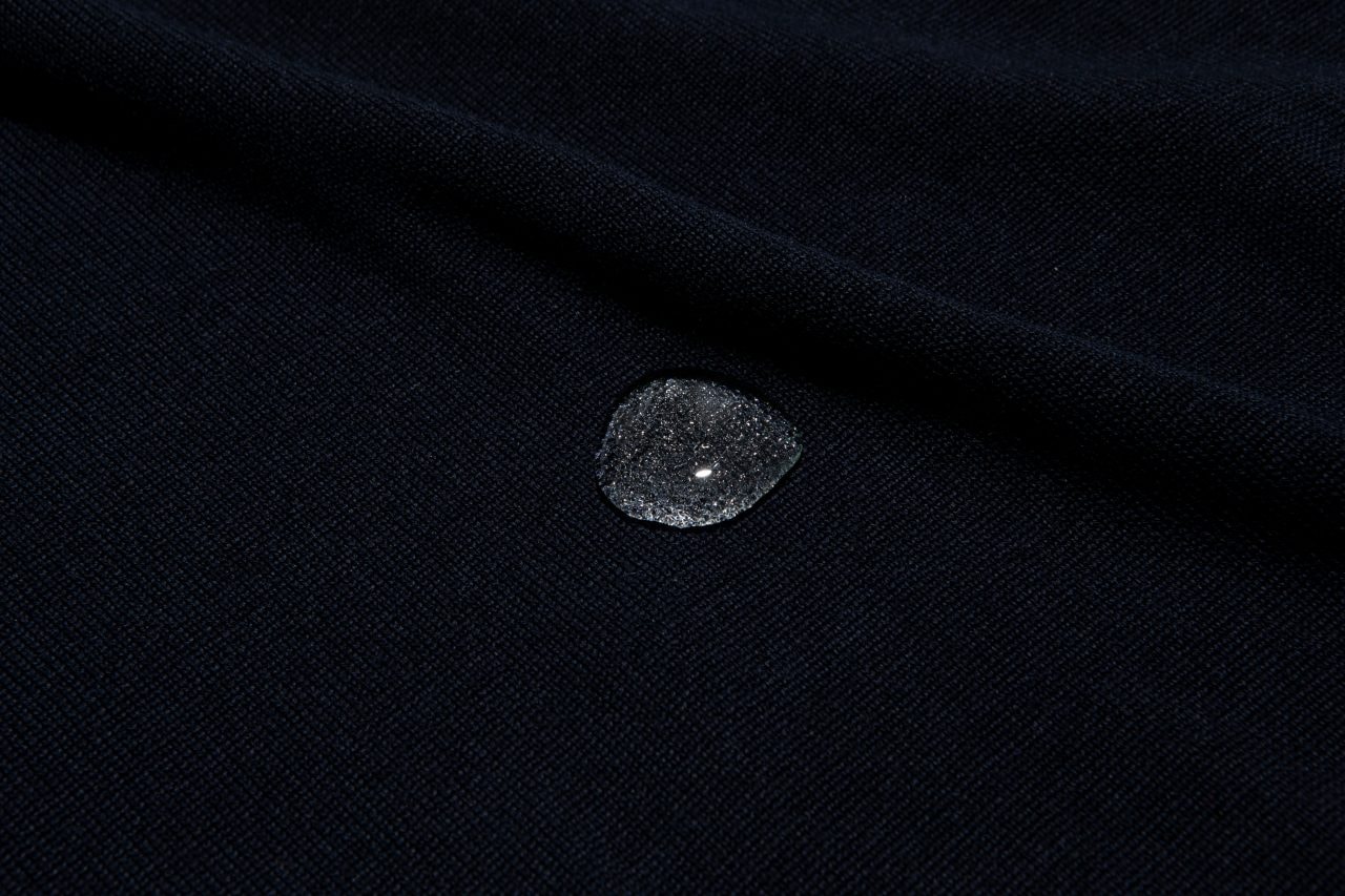 アルベルト　雨を弾く！ 撥水プルオーバーニット