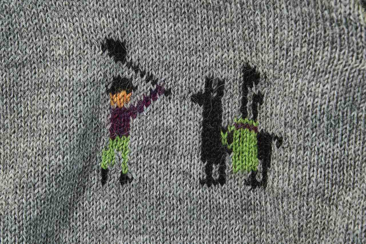 インポートハウス　アルパカ100％ゴルフ柄ハーフジップセーター